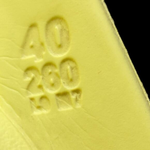 Birkenstock Women’s Gizeh EVA Flip Flop Sandals Yellow Sz 9 - Picture 4 of 9